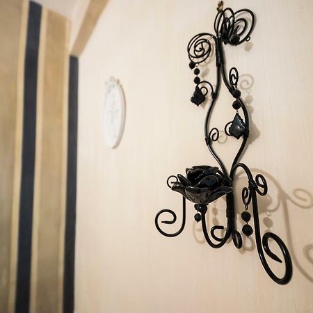 Un Ospite A Fontania Bed & Breakfast กาเอตา ภายนอก รูปภาพ